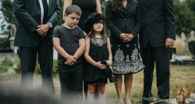 5 Things Not to Say and Do to a Grieving Family